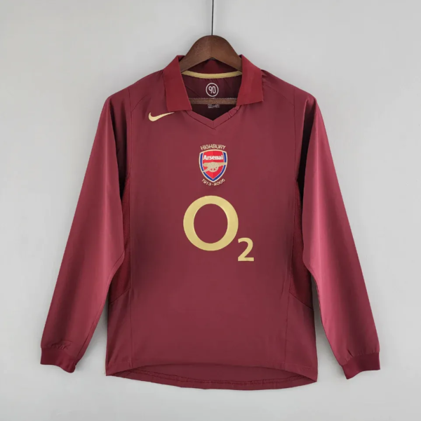 Arsenal 2005 - 2006 home long-sleeved shirt